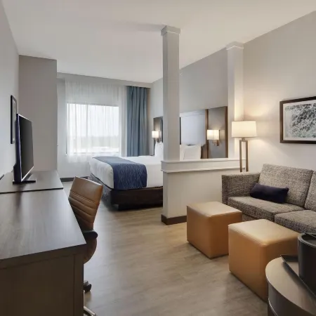 Comfort Inn & Suites Miami International Airport