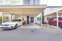 Water View! Walkable Gem Near Bayshore Boulevard - Apartment