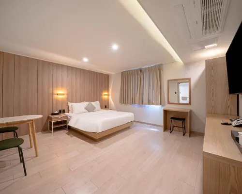 twohhotel Hotels near Busan Bank