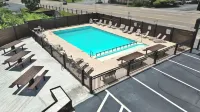 Sleepy Bear Motel - Swimmingpools