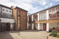 Bushmills Hostel - parking