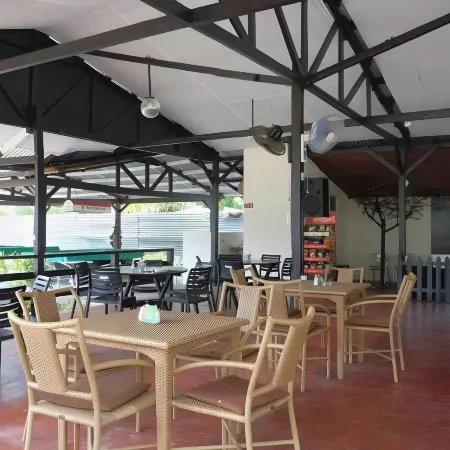 La Playa Estrella Beach Resort
