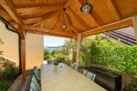 Apartment for 4 Persons, by the Sea and with Beautiful View - Condos