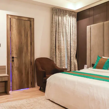 Ambiiflora Hotel & Residency