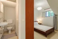 Seaview Terrace Haven-Perfect Location By The Sea - 2-Star