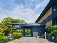 Satsuki Bessou - Parking