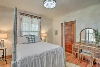 Historic Mountain Home Haven w/ Large Yard! - parking