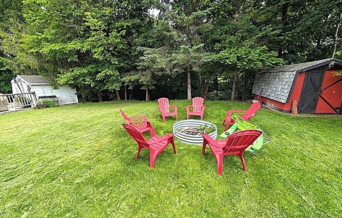 Renovated Ravine Cottage | Walk to Beach | Sleeps 8 | A/C, BBQ, & Firepit