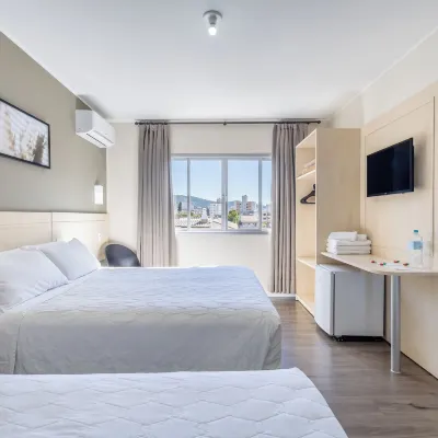 Hotel Rosenbrock Hoteles cerca de Centro comercial Atlántico