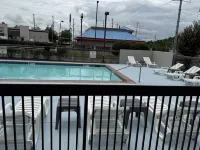 Sleep Inn & Suites - Pools