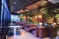 New Hollywood Hotel - bars