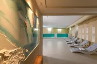 Chic Boutique Hotel Vlore - Pools