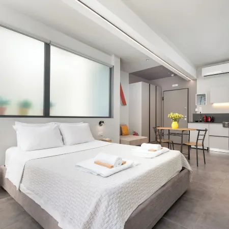 M17 Studios & Suites in the Heart of Athens Отели рядом с достопримечательностью «Музей исламского искусства»