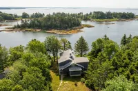 Morningside. Waterfront, Newly Renovated, Dock and Float, Pet Friendly! - Homestays