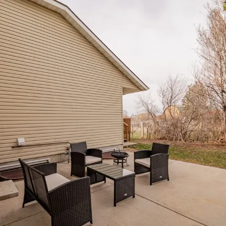 Family Friendly Modern Home- Adventures Start Here!
