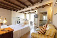 BolognaRoomscom - Santo Stefano Apartments - Apartments