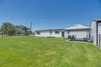 Pet-Friendly Home Near Heise w/ Horse Stalls - Wifi