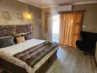 Villa Mexicana Guesthouse - Bãi đậu xe