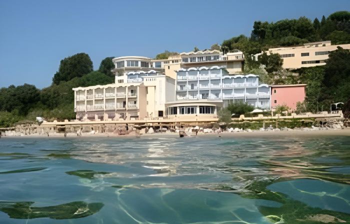 Summit Hotel