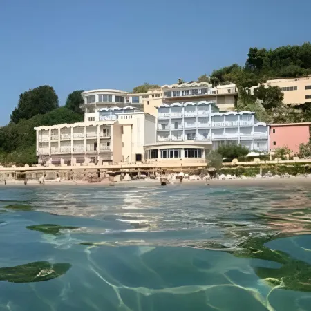 Summit Hotel