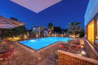 Harmony Hotel Apartments - Swimmingpools