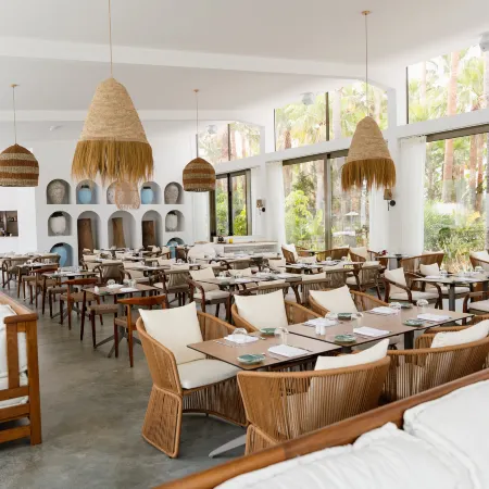 Wine & Books by the Sea, Algarve Resort
