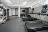 Courtyard Keene Downtown - Gym