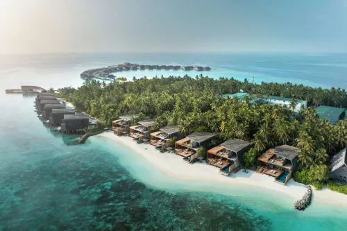 The St. Regis Maldives Vommuli Resort - bar
