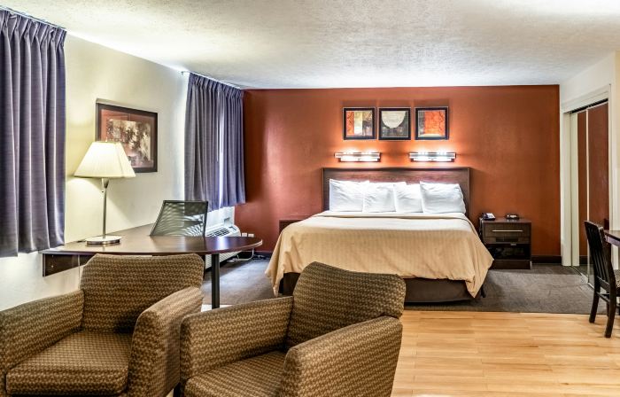 Red Roof Inn Columbus - Taylorsville/ Edinburgh
