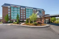 Hilton Garden Inn Manchester Downtown - موقف سيارات