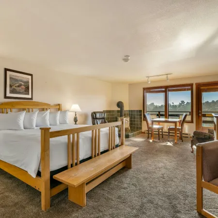 Harbor Lite Lodge