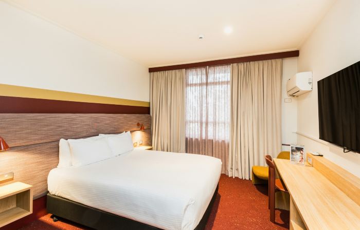 Statesman Hotel