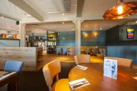 Premier Inn Tamworth Central Hotel - breakfast