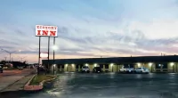 Rodeway Inn & Suites - parking