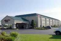 Hampton Inn Sidney Hotels near Tawawa Park