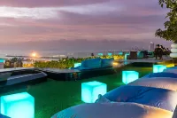 Seaphere Pattaya Hotel by Elite Suites - bar