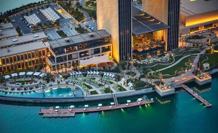 Four Seasons Hotel Bahrain Bay