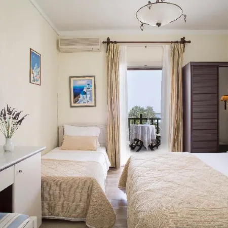 Contaratos Beach Hotel