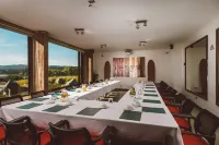 Hotel Alaia