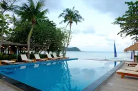 เพ็ญบังกะโล เกาะพะงัน - สระว่ายน้ำแบบอินฟินิตี้
