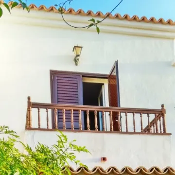 Casa Sarita - Well Maintained House in Chayofa with Pool