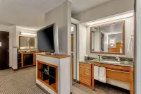 Hyatt Place Overland Park Convention Center