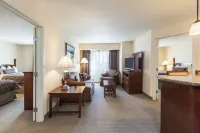 Staybridge Suites El Paso Airport Area Hotels near Lincoln Park