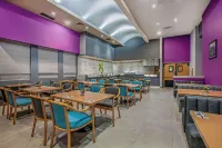 CHN Hotel Monterrey Centro, Trademark Collection by Wyndham - Breakfast