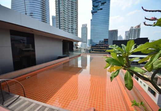 4. 더 헤리티지 호..