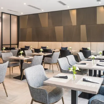 AC Hotel Boston Cleveland Circle