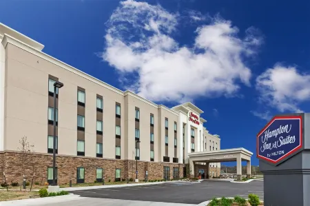 Hampton Inn & Suites Claremore Отели в г. Клэрмор