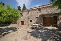 Holiday House for 10 Persons, with Swimming Pool