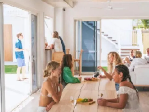 Bounce Noosa Hotels in Noosaville