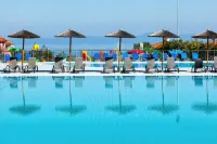 Atrium Hotel - Beach